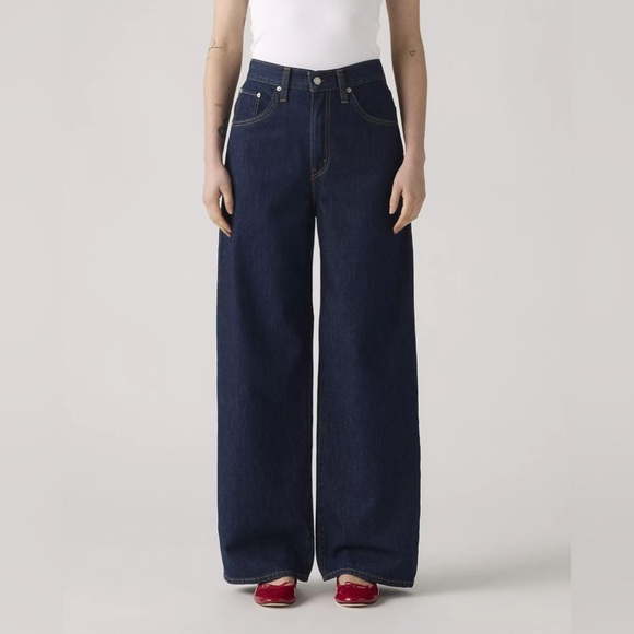 Levi's Denim - Levi’s Cinch Baggy Women's Jeans In Color: Reign Of The Rinse - Dark Wash